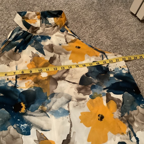 Floral Halter/Tank Top with Yellow and Blue Accents - Picture 4 of 7
